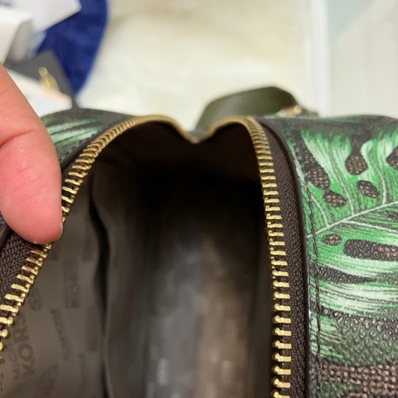 MK Backpack - Picture 7 of 7